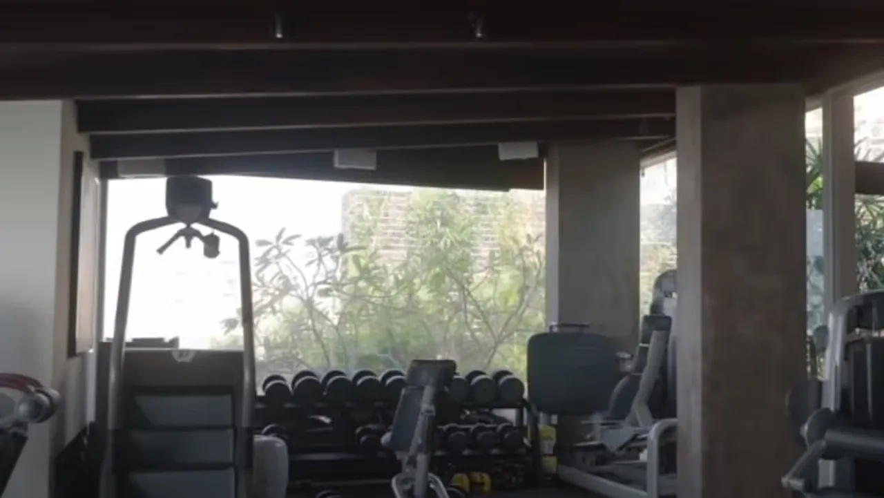 John Abraham house Standout Features