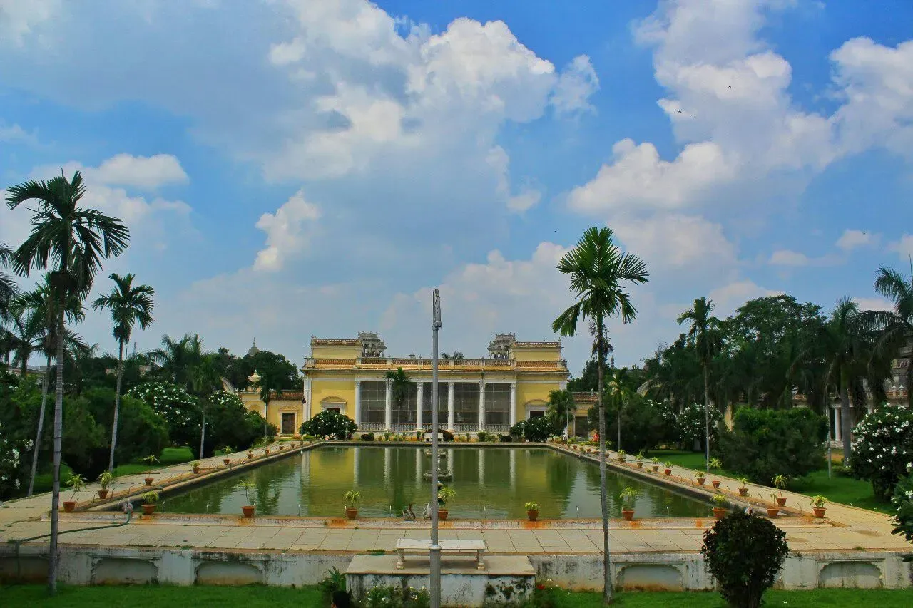 Ownership of Chowmahalla Palace
