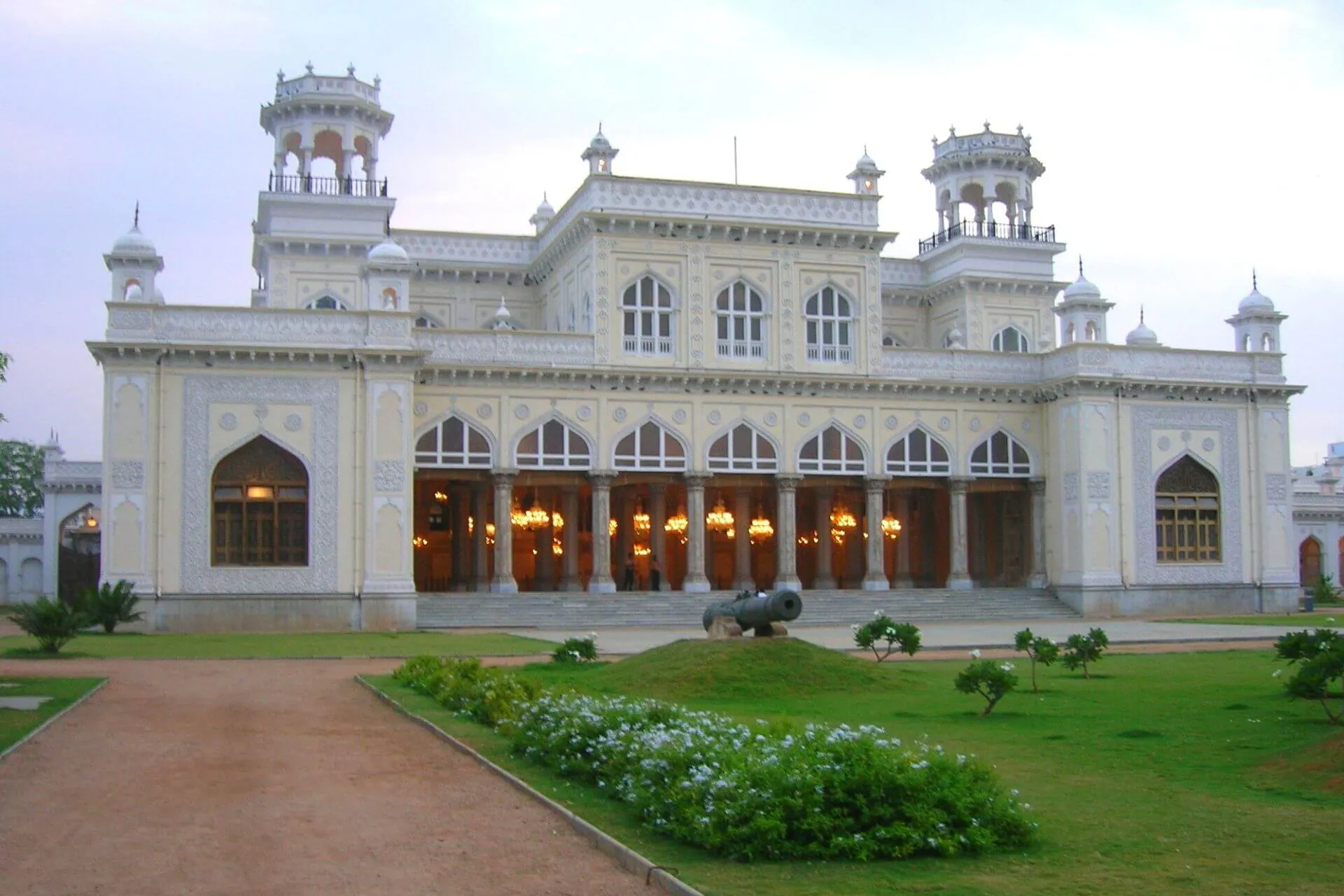 The Chau Mahal Complex
